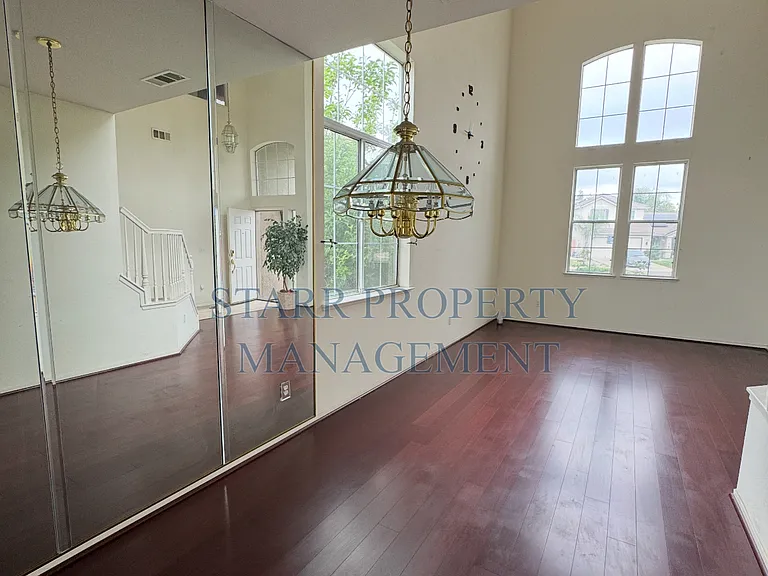1934 Pissarro Ct — Photo 4