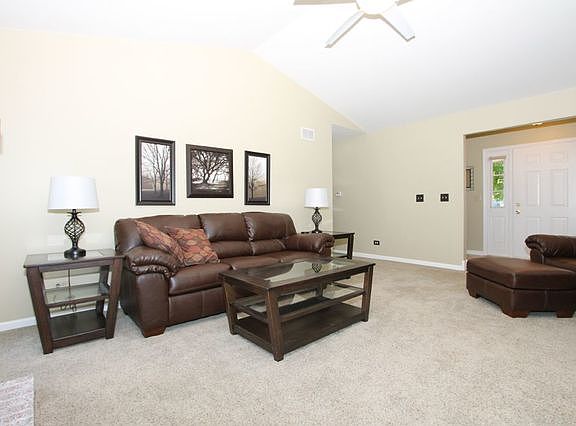 5th image of 964 E Chicory Ln
