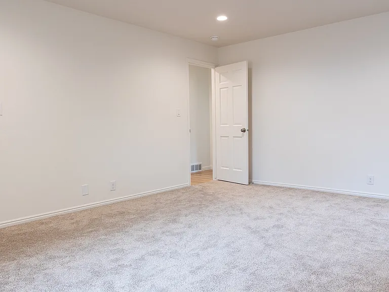 1320 N 600 W — Photo 11