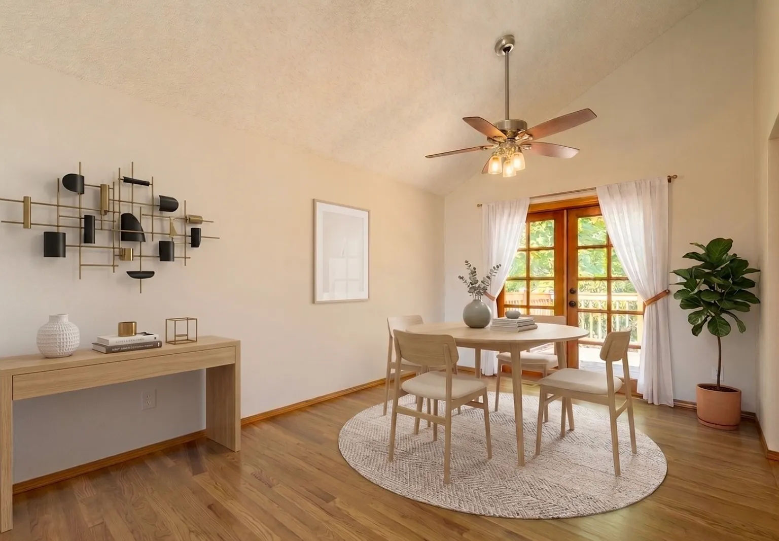 5 bed, 2140 sqft, $4,500 — Photo 2