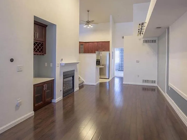 3231 S Waco Ct #G — Photo 3