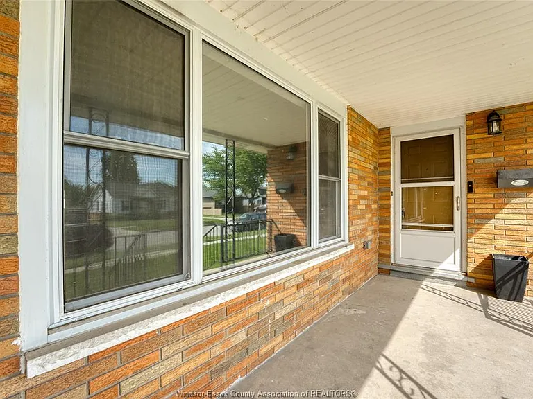 1243 Westcott Rd — Photo 5