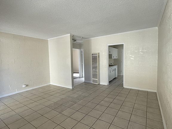 4th image of 1316 Saint Johns Dr