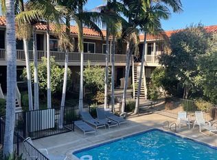 555 S La Veta Park Cir UNIT 211, Orange, CA 92868