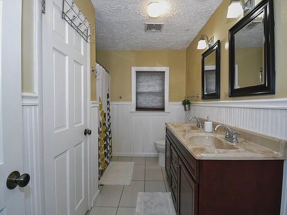 2nd image of 15 Inwood Dr #1