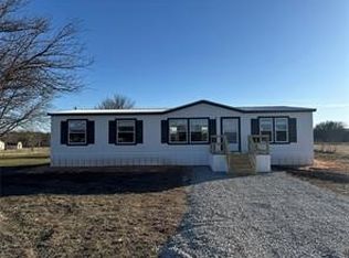 237 Chisholm Dr, Rhome, TX 76078