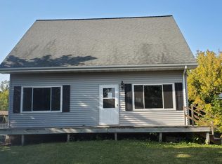 1126 Morgan Pl SE, East Grand Forks, MN 56721