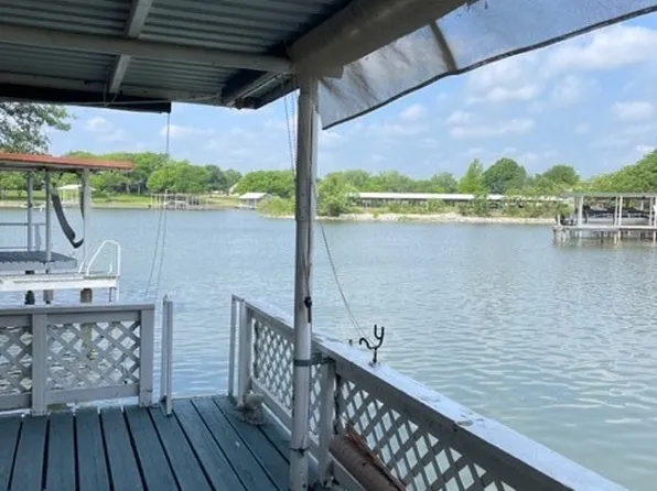 521 Brazos Harbor Dr, Granbury, TX 76048