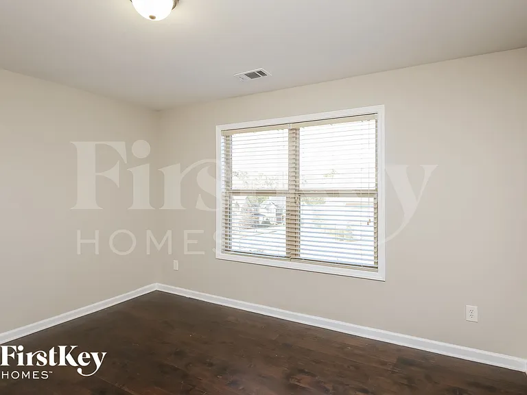 2545 Mossy Rock Pl — Photo 14