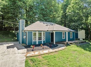 3208 Navajo Cir, Gainesville, GA 30501