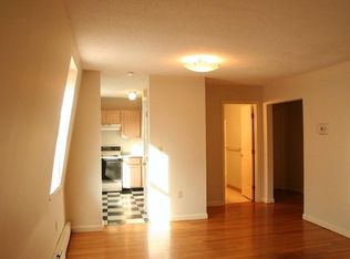1570 Westminster St #3R, Providence, RI 02909