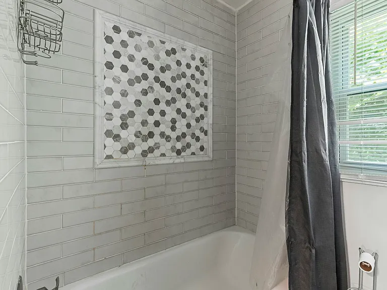 1472 North Ave NW — Photo 23