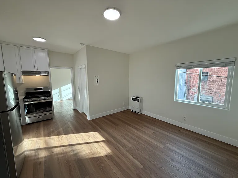 1119 N Coronado St #210 — Photo 1