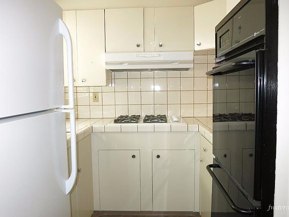2nd image of 90 Nido Ave APT 7