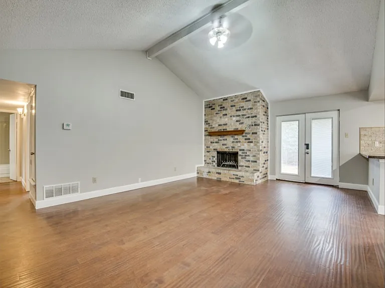 3601 Willow Ridge Dr — Photo 3