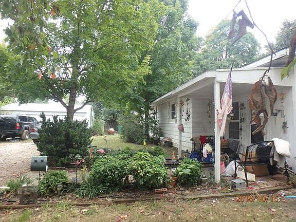 2nd image of 2816 Little Flock Dr