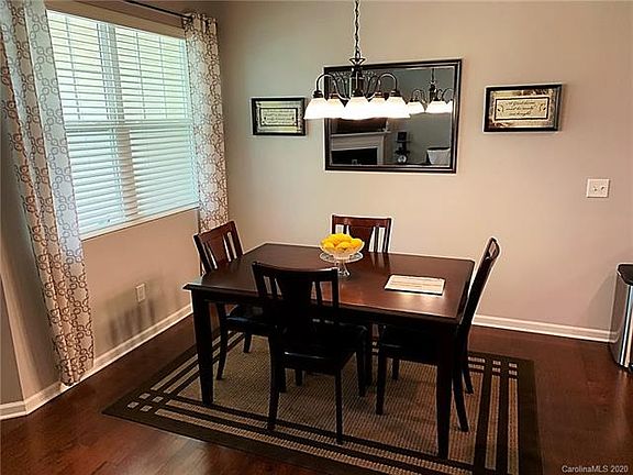 4th image of 7047 Woodsbay Ln