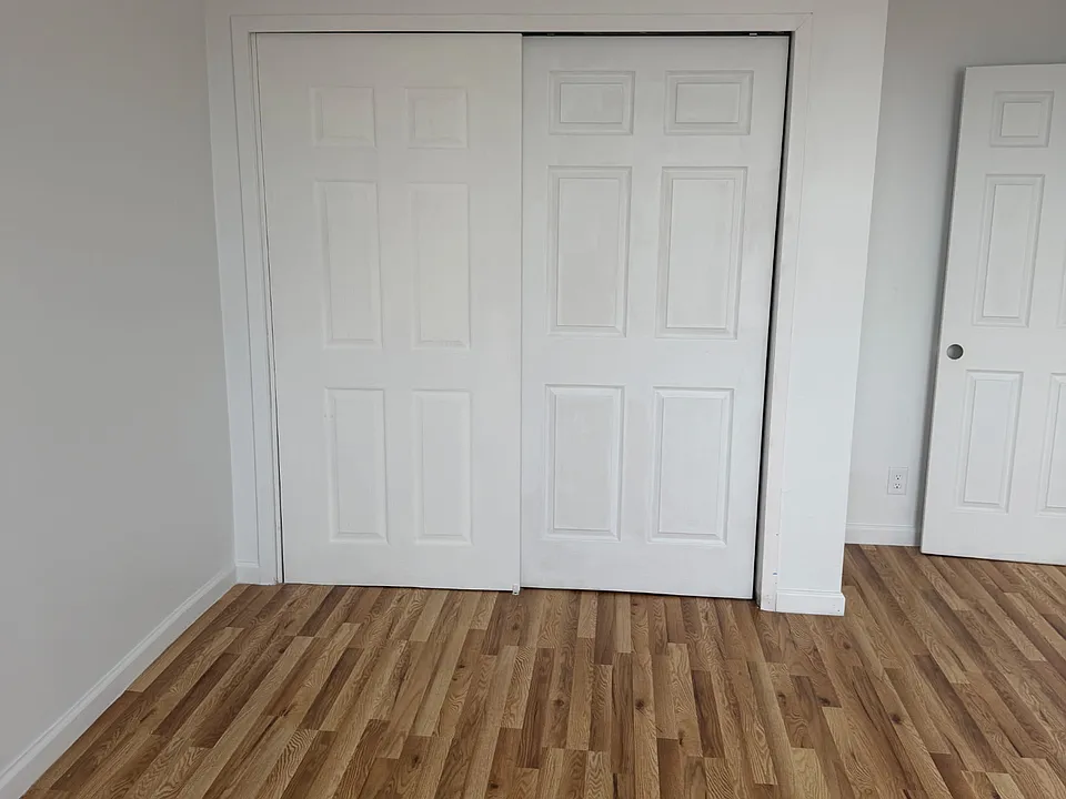 2167 Crotona Ave #21