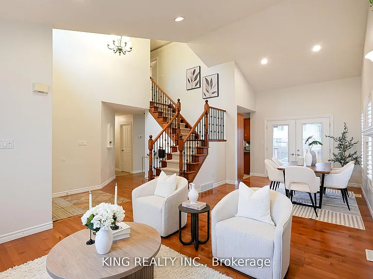 1223 Coronation Dr — Photo 6