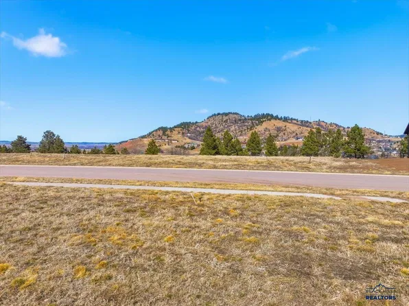 6 Oak Crest Ct, Spearfish, SD 57783