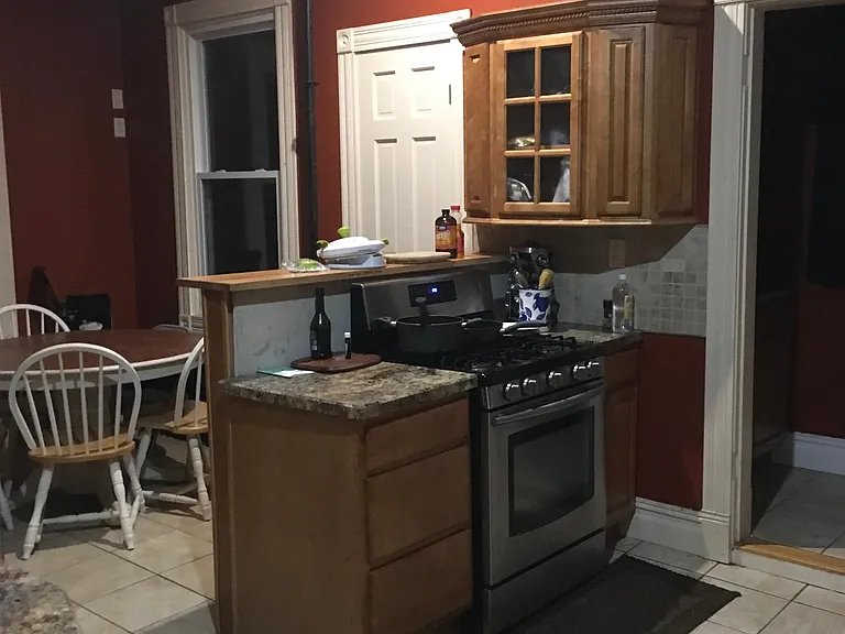 71 Vine St #12 — Photo 4
