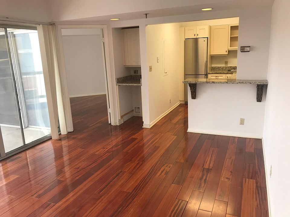 1st image of 900 19th Ave S APT 804