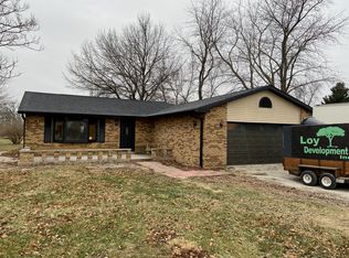 200 White Rd, Glenarm, IL 62536