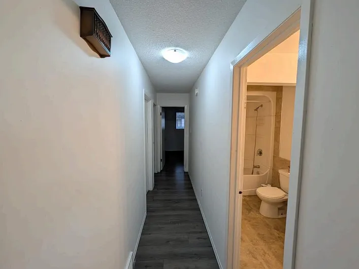 2 Kayhans Dr — Photo 6