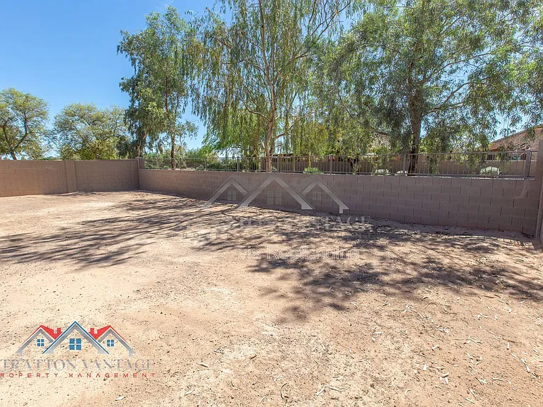 5771 E Thetis Dr — Photo 2