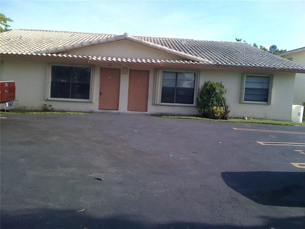 2 bed, 2.0 bath, 980 sqft, $1,850 — Photo 1