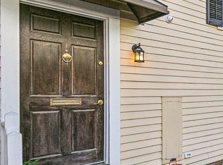 7441 Hampson St, New Orleans, LA 70118
