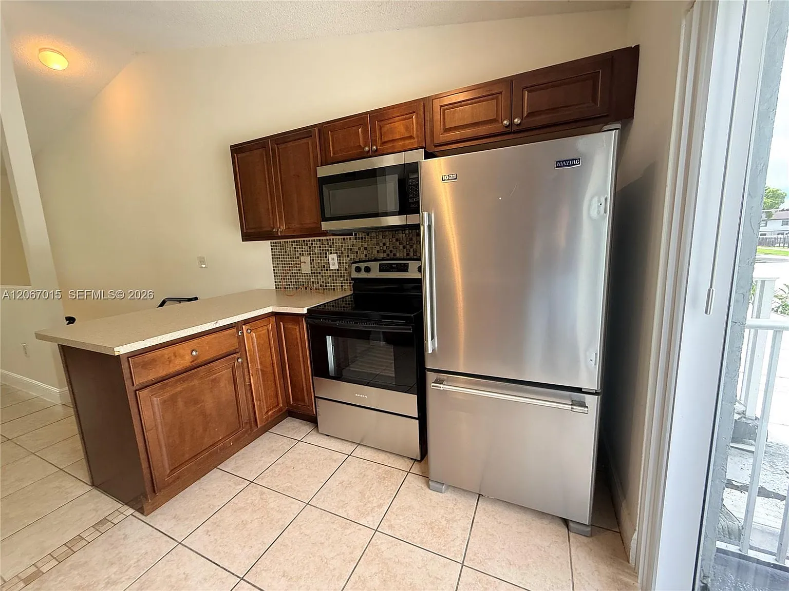 Images Of Kendall Condo — Photo 2