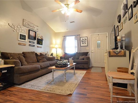4th image of 636 E Main Street Cir