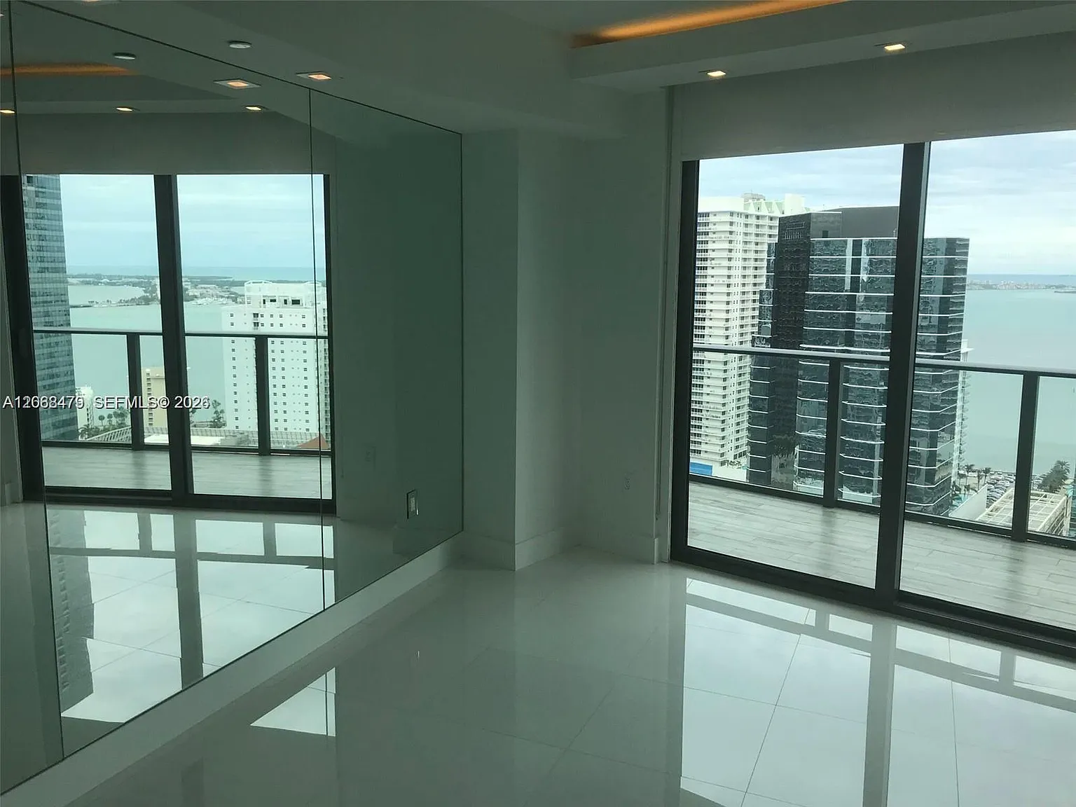 1300 S Miami Avenue Condo — Photo 2