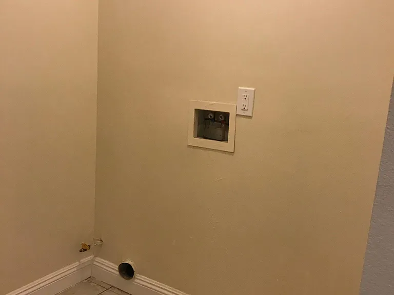 639 E 82nd St #2 — Photo 13