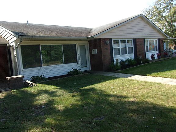 3rd image of 190A Sterling Ct #100A