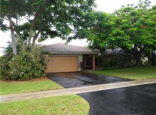1621 NW 100th Way, Plantation, FL 33322