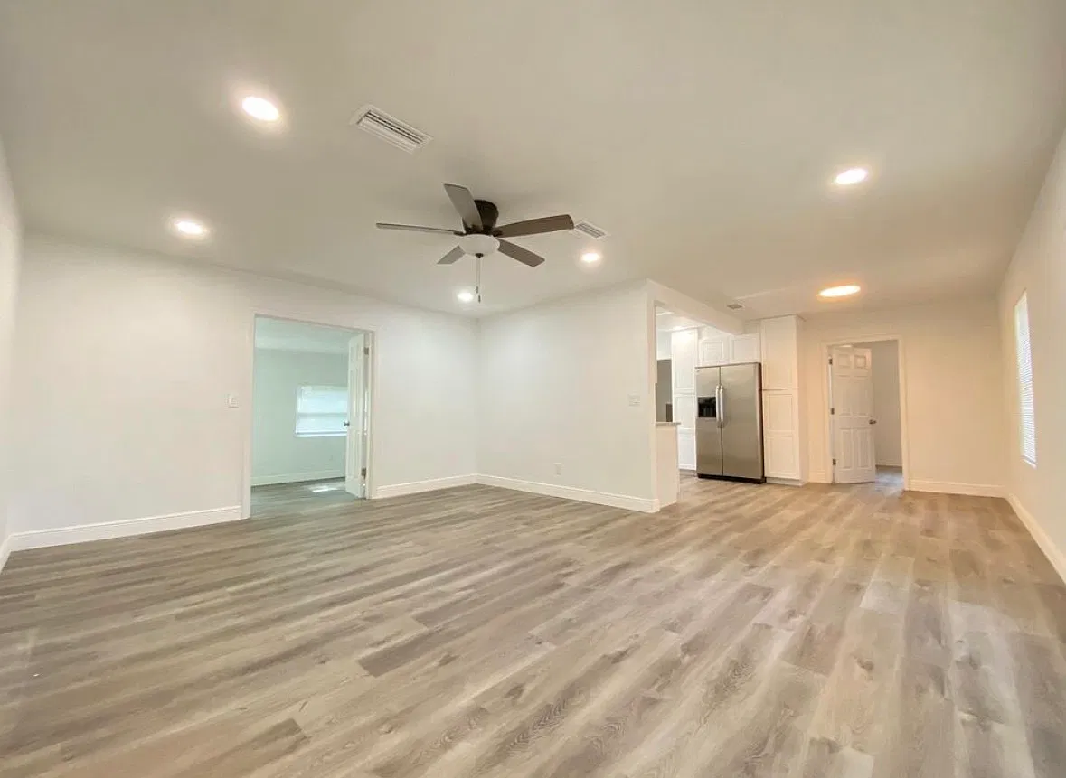 4 bed, 1800 sqft, $2,850 — Photo 2