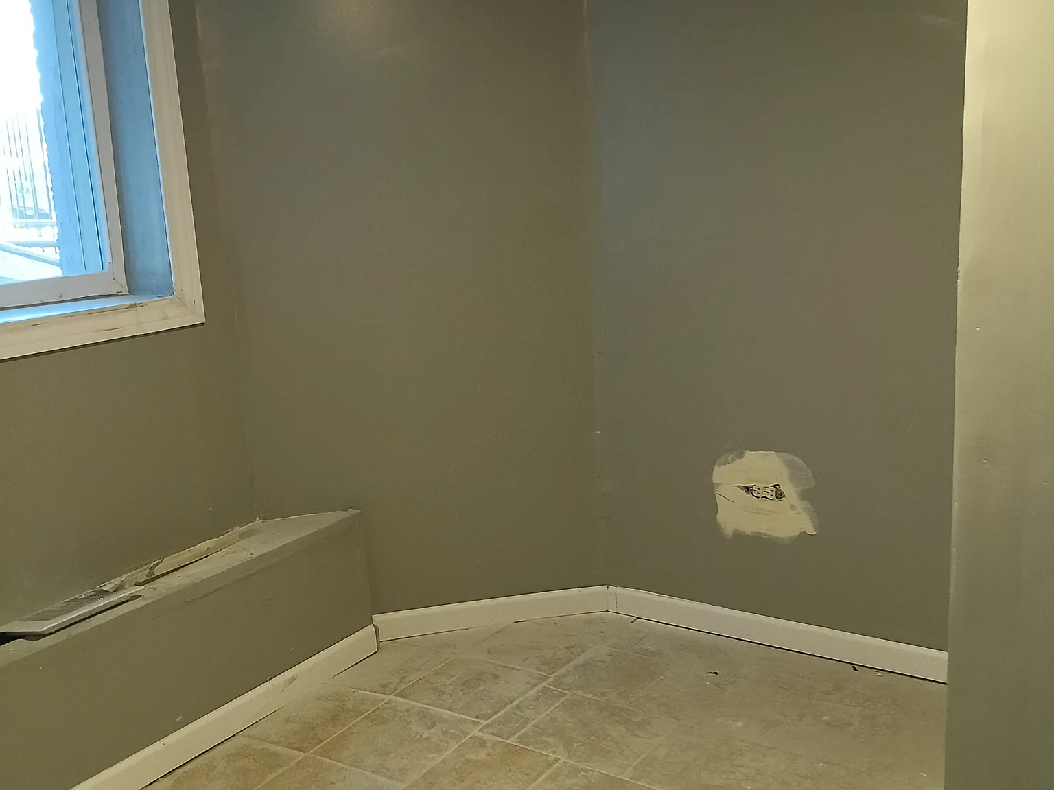 3 bed, 1005 sqft, $600 — Photo 3