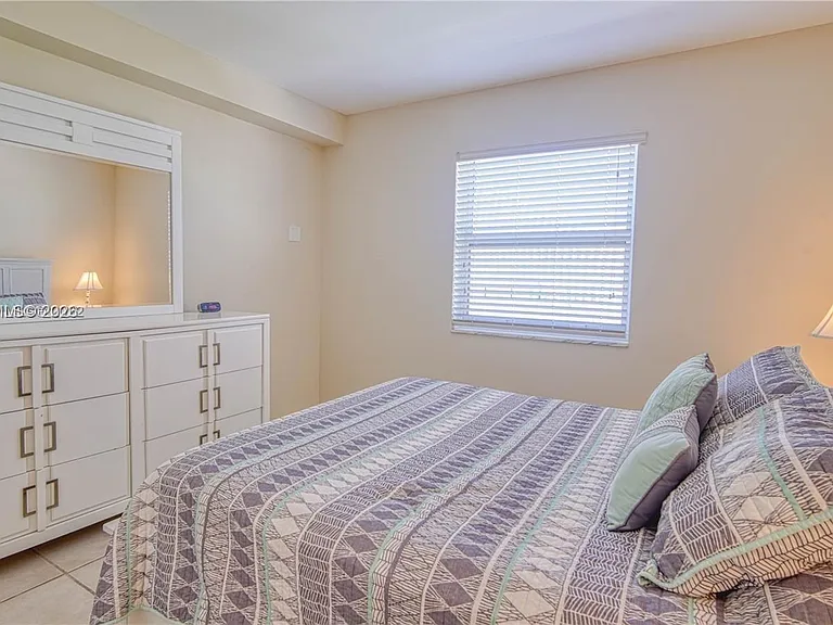 2900 Banyan St #408 — Photo 18