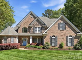 7142 Three Wood Dr, Matthews, NC 28104