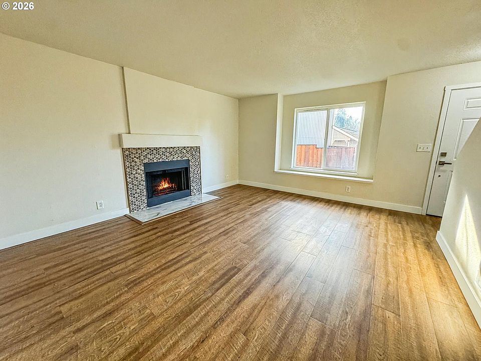 19901 SW Meadowbrook Ct, Aloha, OR 97078 | Zillow