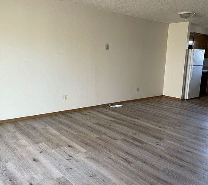 1st image of 4996 13th Ave NE #10722713