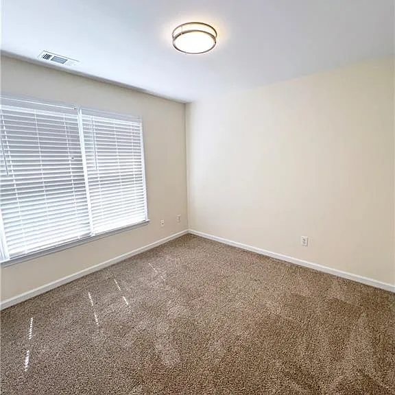 350 Laurel Glen Xing — Photo 24