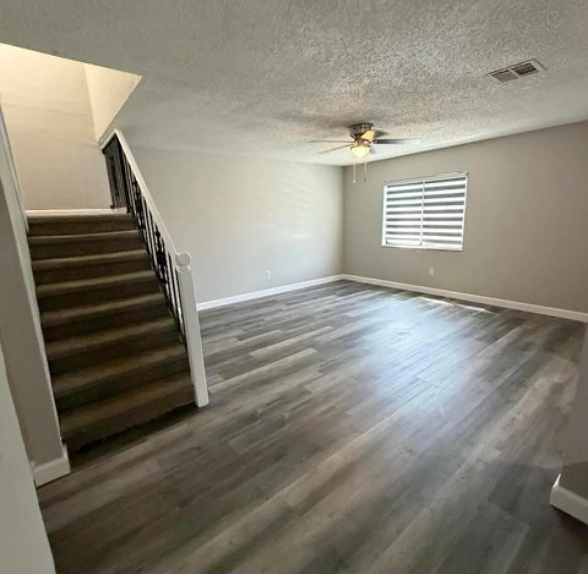 2028 Oak Meadow Circle — Photo 3