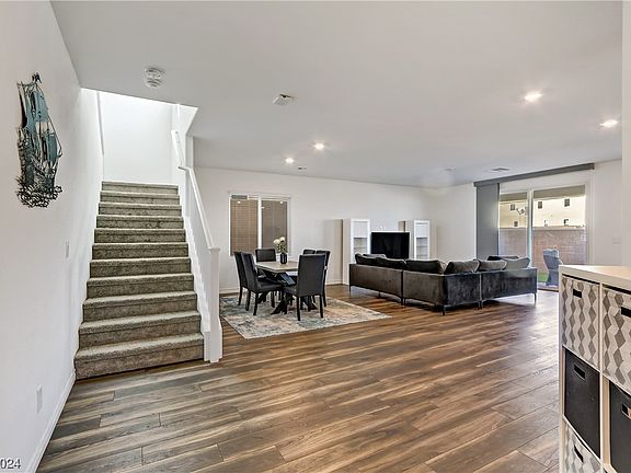 3rd image of 10770 Maltese Falcon Ave