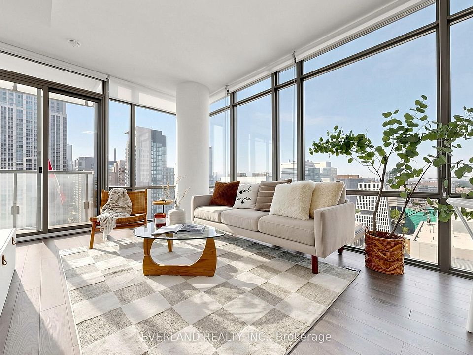 1st image of 38 Grenville St #2303