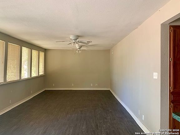 2nd image of 4939 Cambray Dr