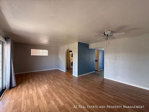4th image of 1725 S Farmer Ave