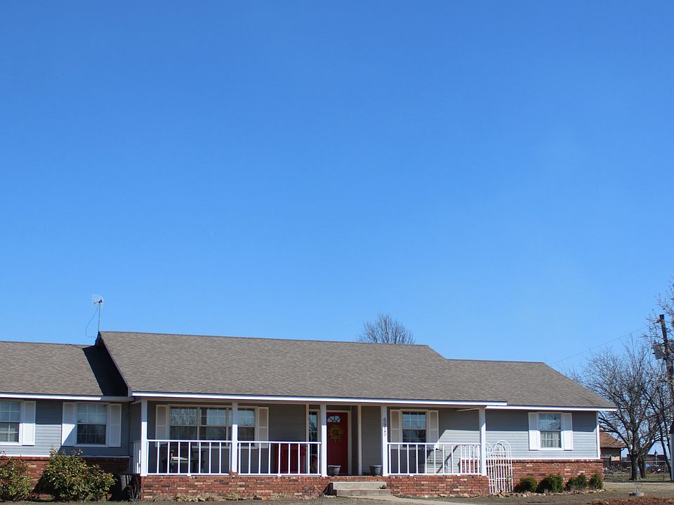 1st image of 6915 Norrie Ln